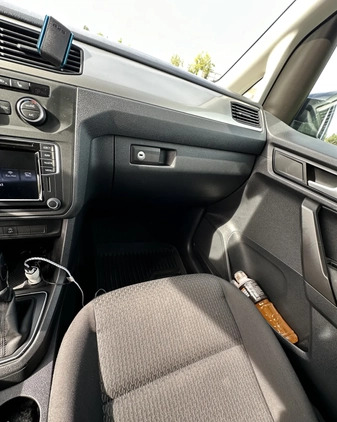 Volkswagen Caddy cena 61500 przebieg: 253200, rok produkcji 2015 z Legnica małe 56